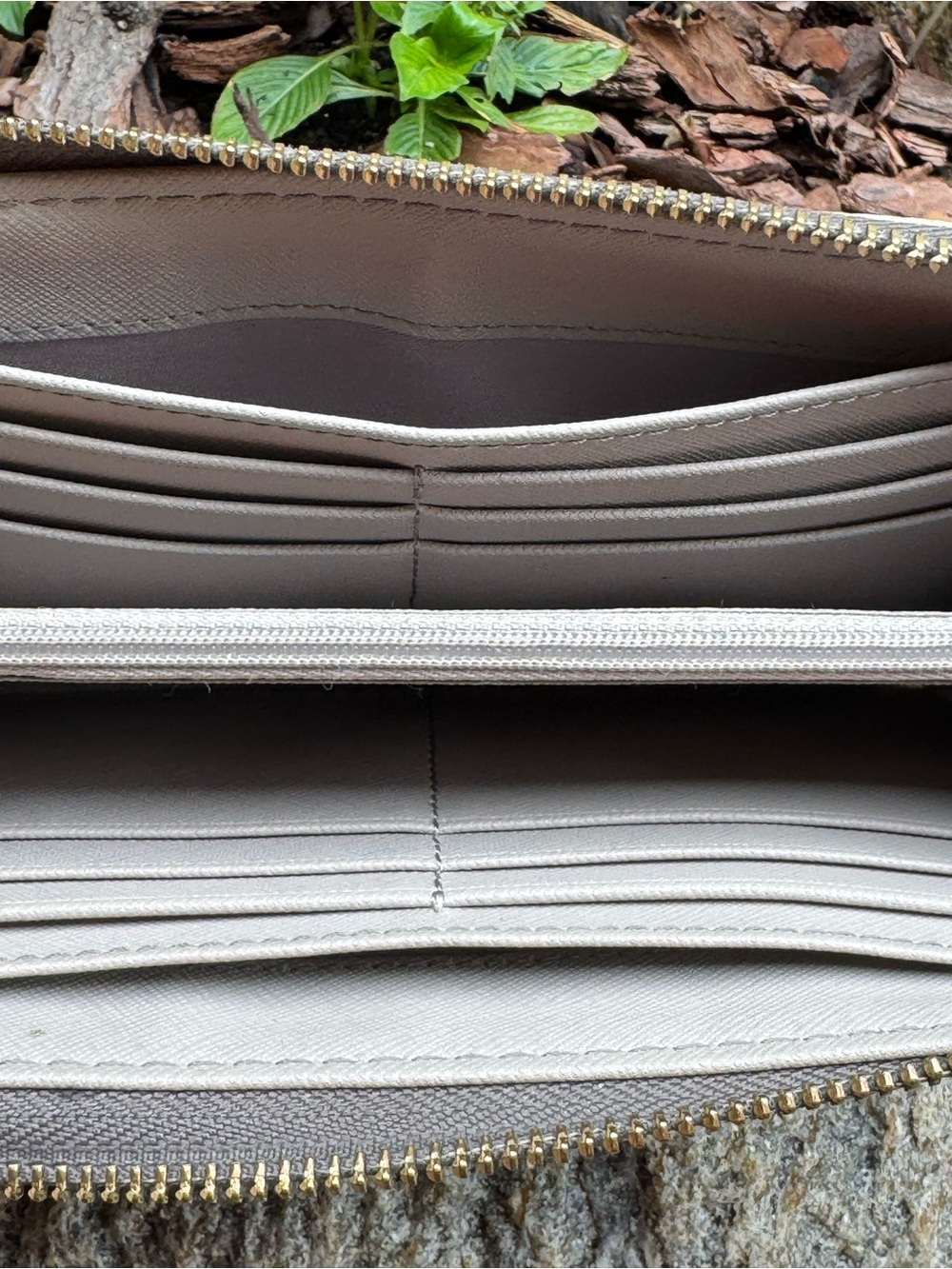Fossil Metallic Silver Zip-Around Wallet - Picture 6 of 7